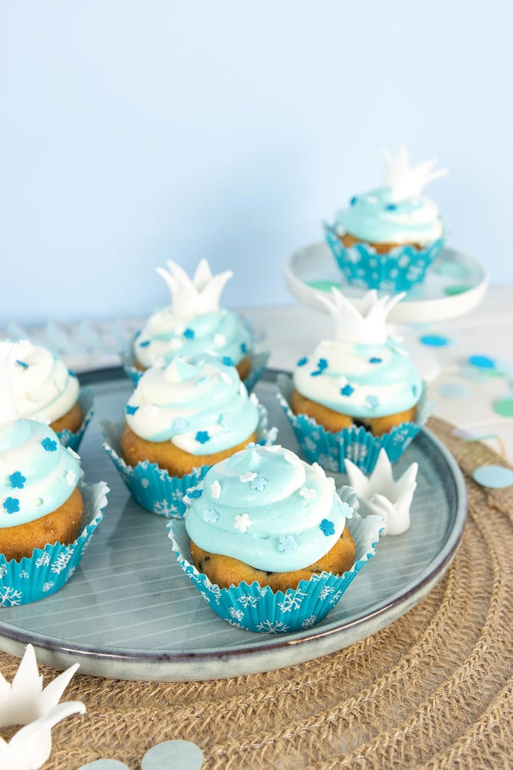 RUF Cupcakes Für Eis-Prinzessinen Und Prinzen, Mit Torten-Creme in Eisblau, Zucker-Eiskristallen Und Fondant Für Zuckerkronen, Inkl. 12 Backförmchen, 1 X 391G