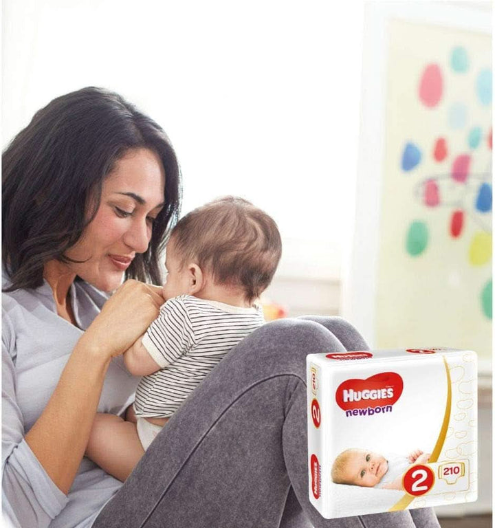 Huggies Newborn Scutece pentru copii mărimea 2, de la 3 la 6 kg, Pentru nou-născuți, Cu indicator de umezeală, 210 scutece