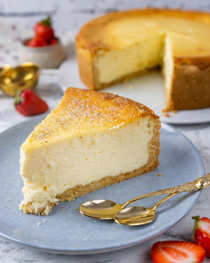 RUF Käsekuchen Backmischung, Cheesecake Mit Knusprigem Streuselteig, Super Cremiger Kuchen Mit Echter Bourbon-Vanille, Einfache Zubereitung, 1 X 570G